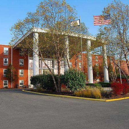 Ramada Conference Center Hotel Morgantown Exterior photo