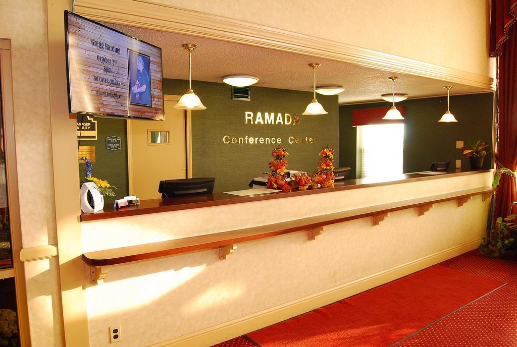 Ramada Conference Center Hotel Morgantown Exterior photo